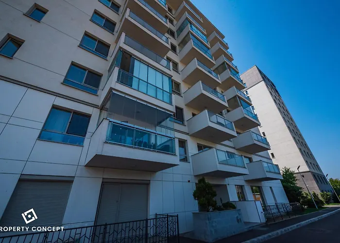 Luxury With Terrace And View * 布加勒斯特