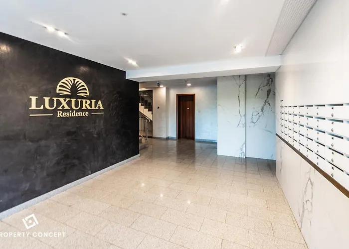 Luxury With Terrace And View * Bükreş